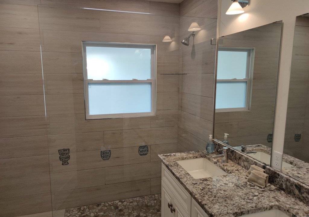 Photo of Bathroom in Arlington Park