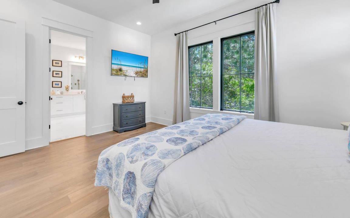 Photo of Bedroom in Dune Allen Beach