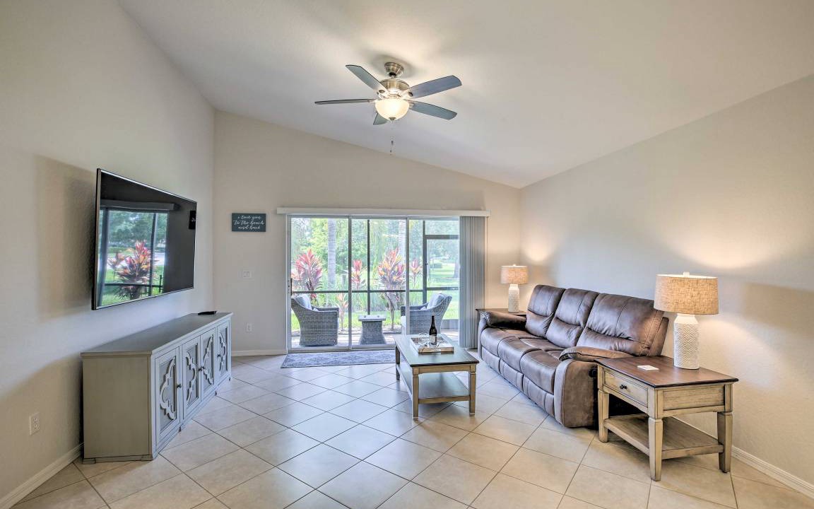 Photo of Livingroom in Botanica Lakes
