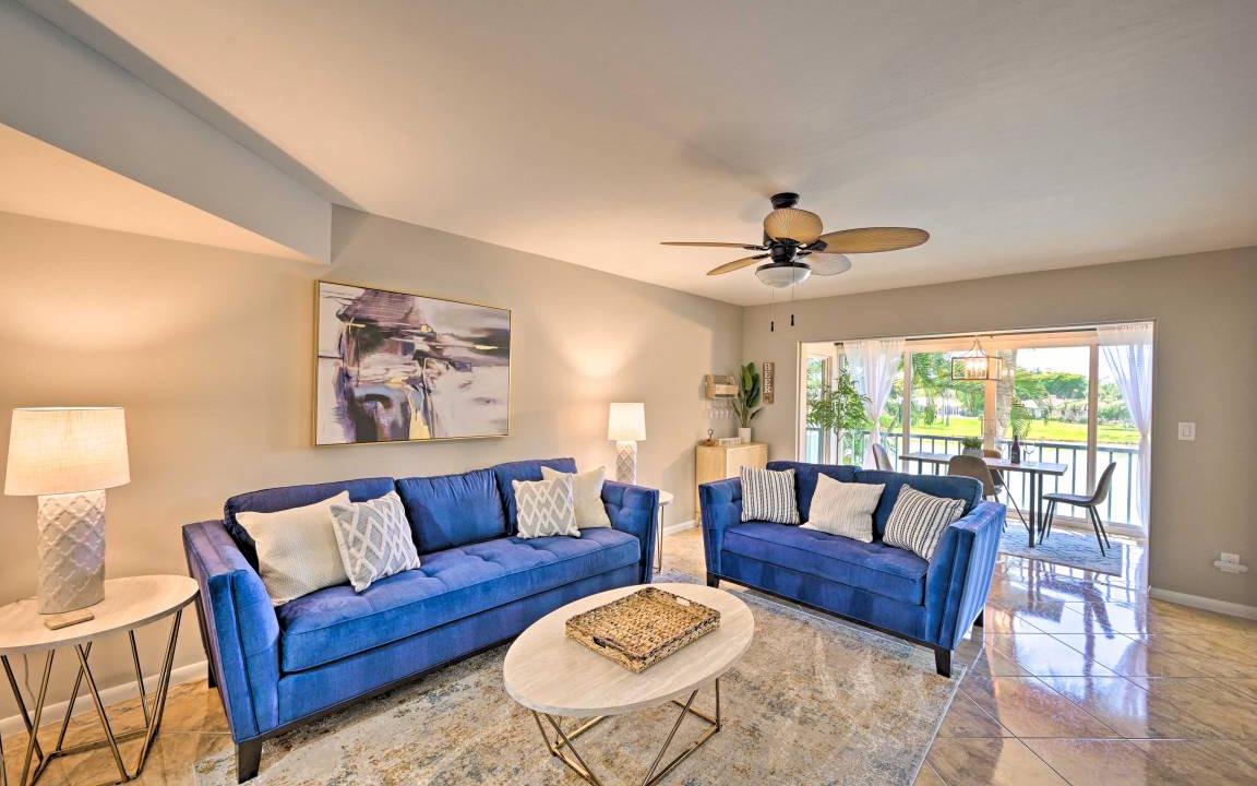 Photo of Livingroom in Central Naples
