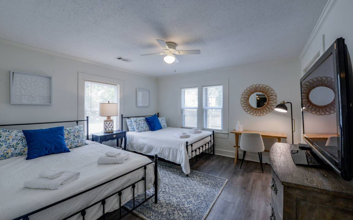 Photo of Bedroom in Northport