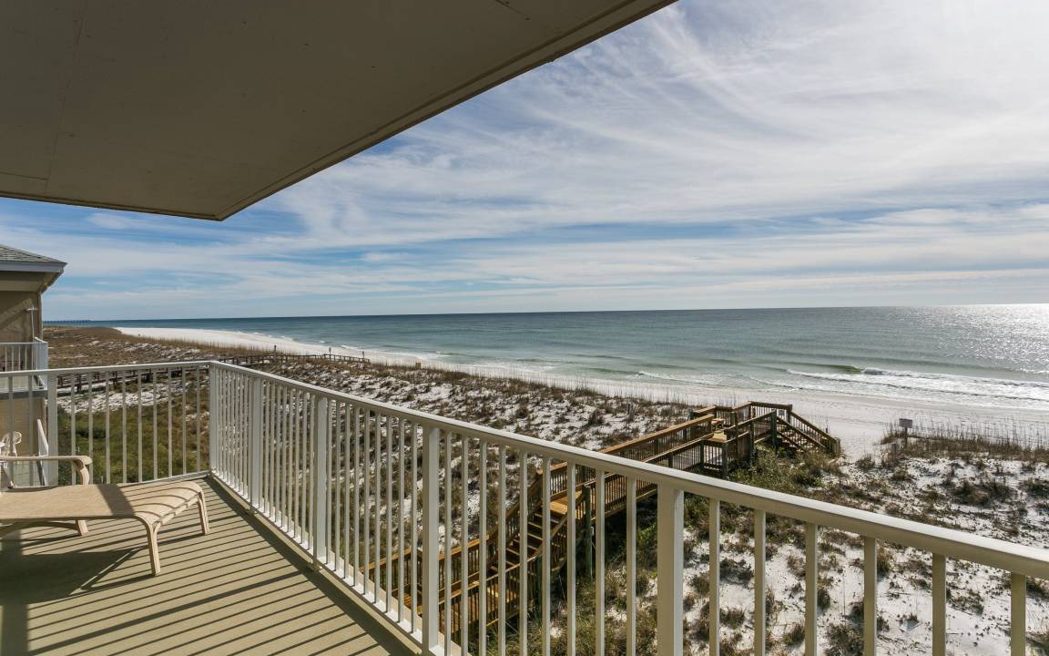 Photo of Patio Balcony in White Sands
