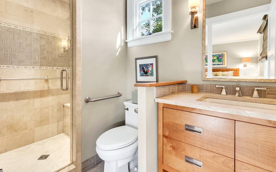 Photo of Bathroom in Seaside