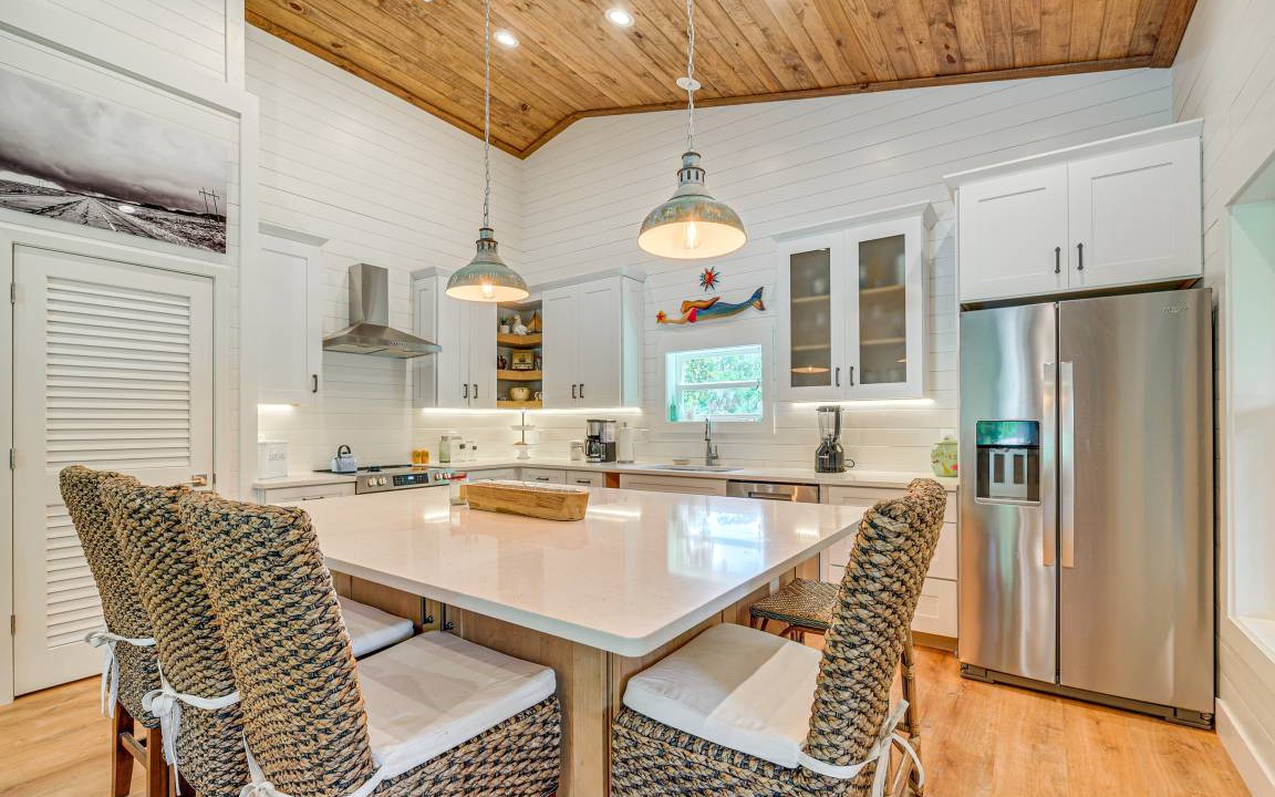 Photo of Kitchen in Yankeetown