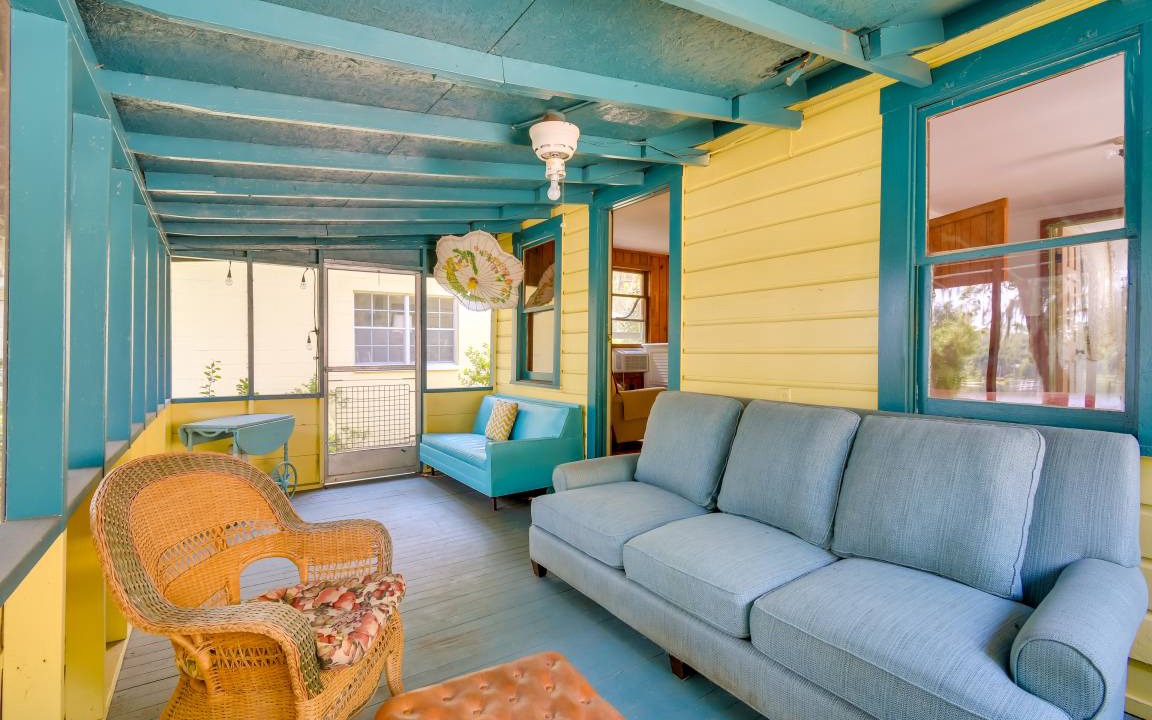 Photo of Livingroom in Hawthorne