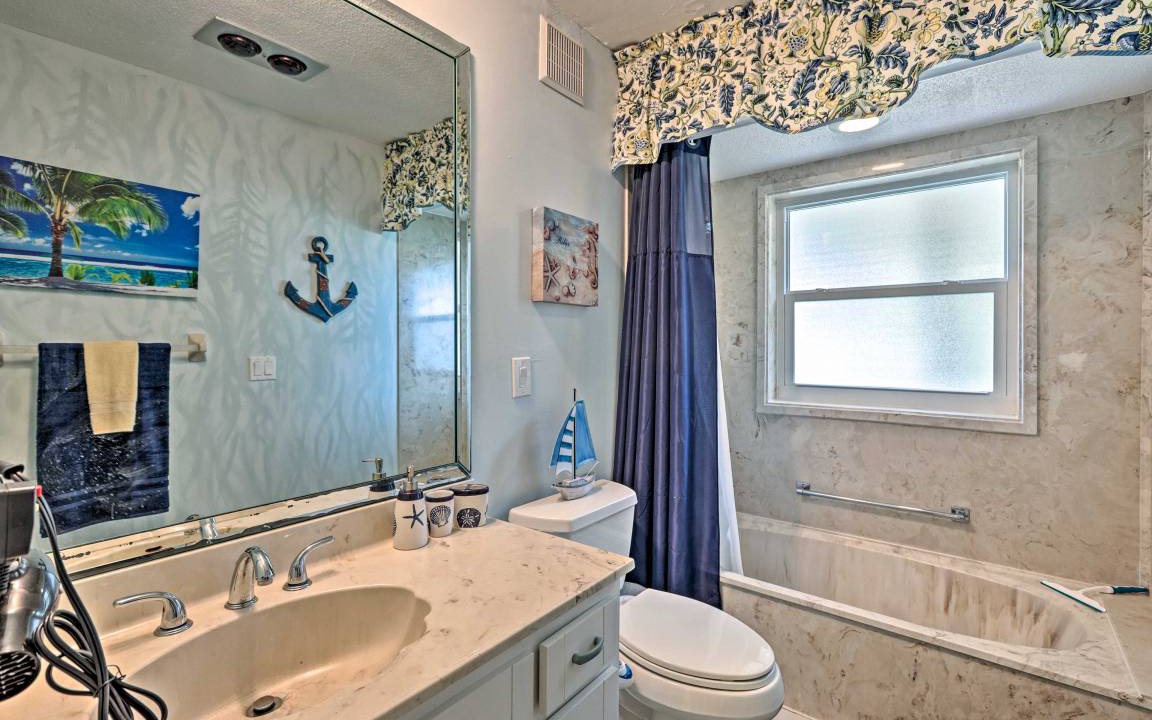 Photo of Bathroom in Fly In Spruce Creek