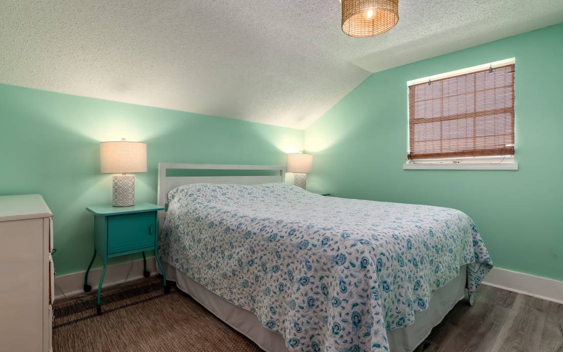 Photo of Bedroom in Dauphin Island