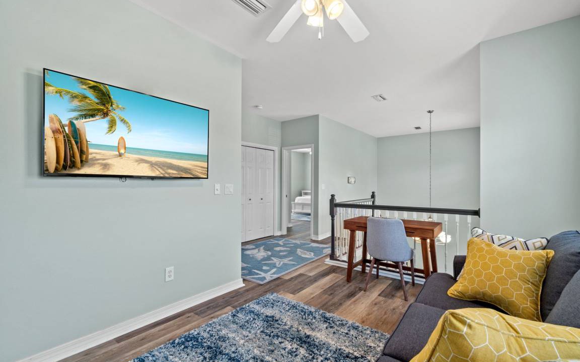 Photo of Others in Avalon Beach Estates