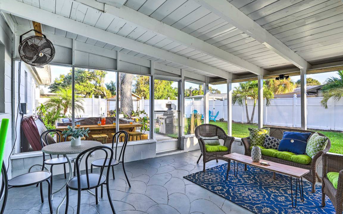 Photo of Patio Balcony in South Pinellas Community Council
