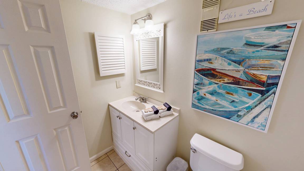Photo of Bathroom in Holiday Isle