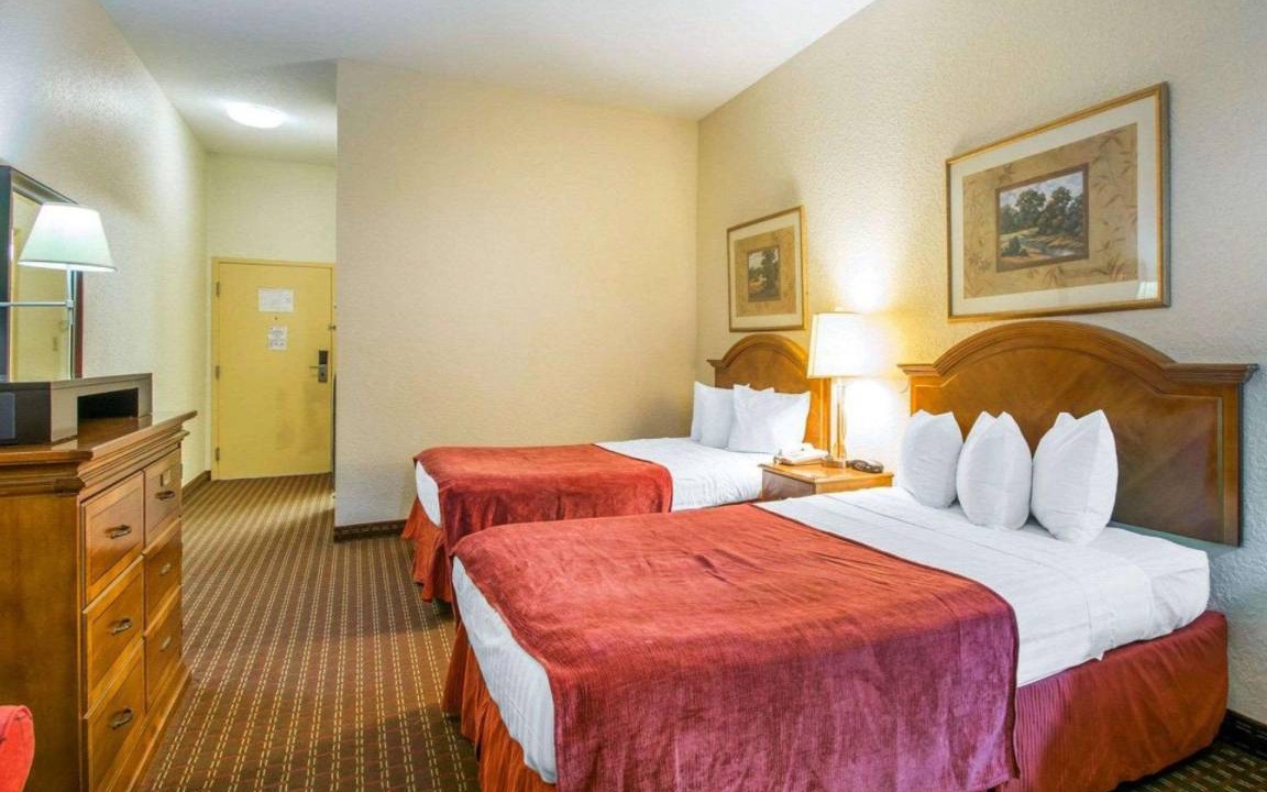Photo of Bedroom in Wesley Chapel