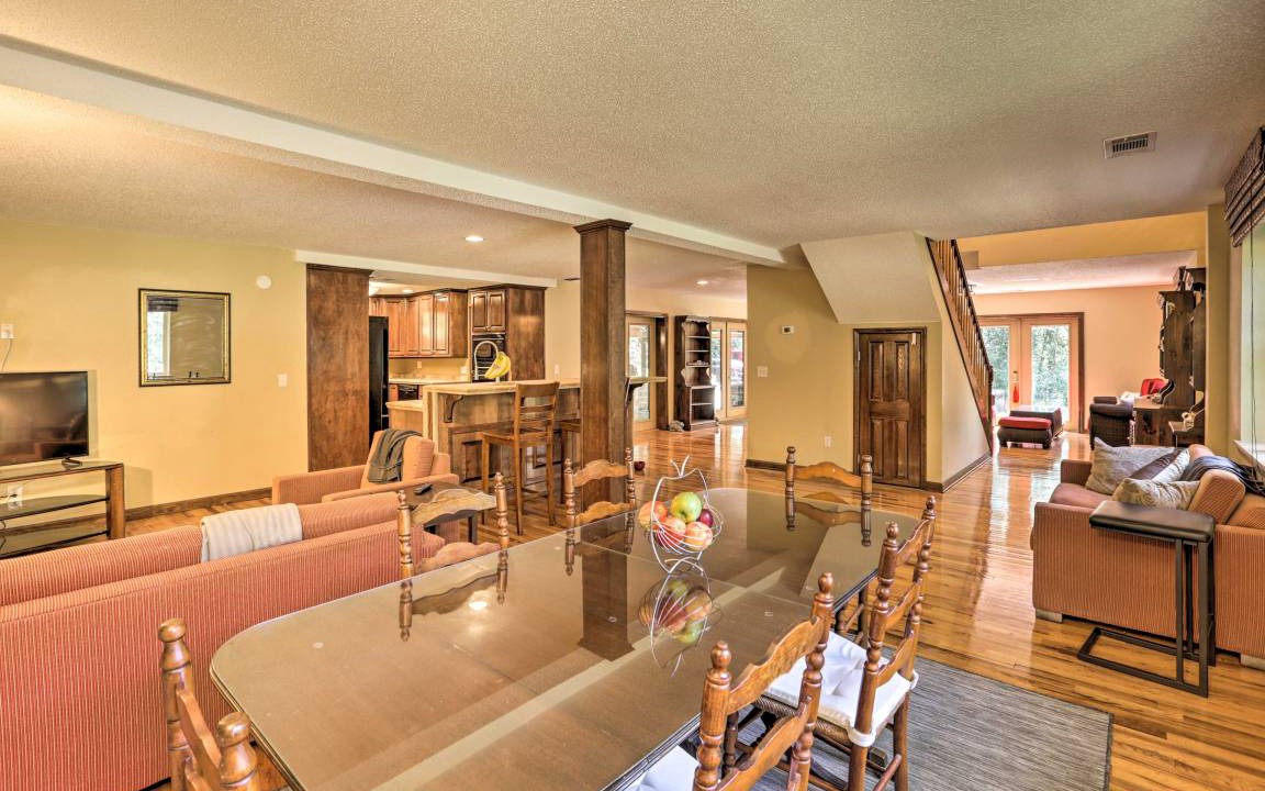 Photo of Livingroom in Tallahassee