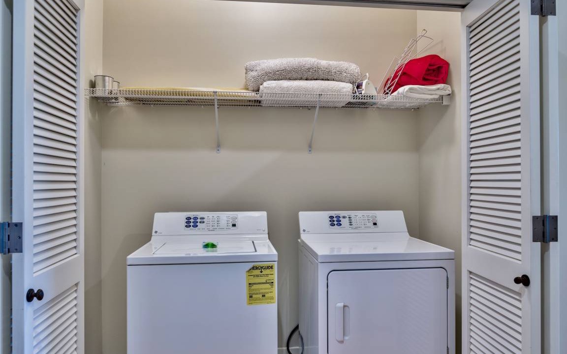Photo of Bathroom in Beach District