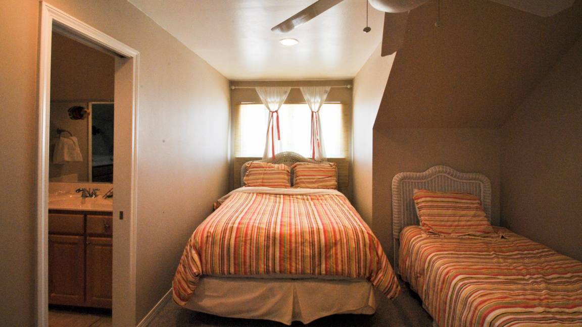Photo of Bedroom in Dauphin Island