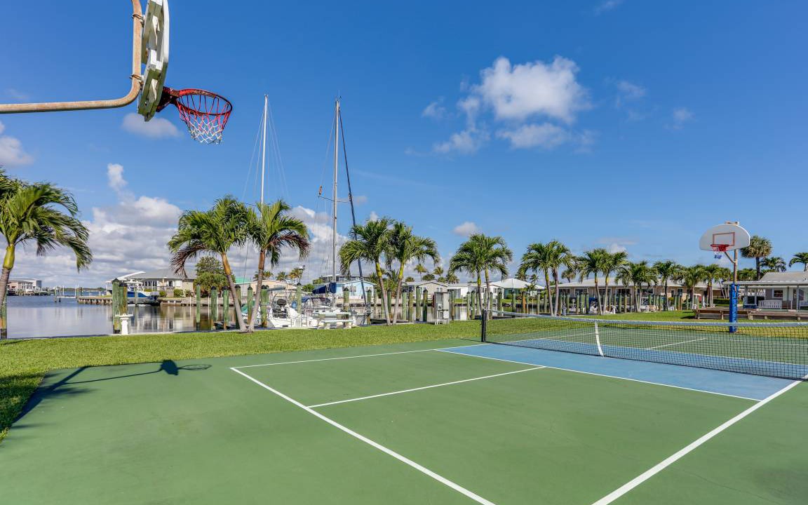 Photo of Others in Hutchinson Island South