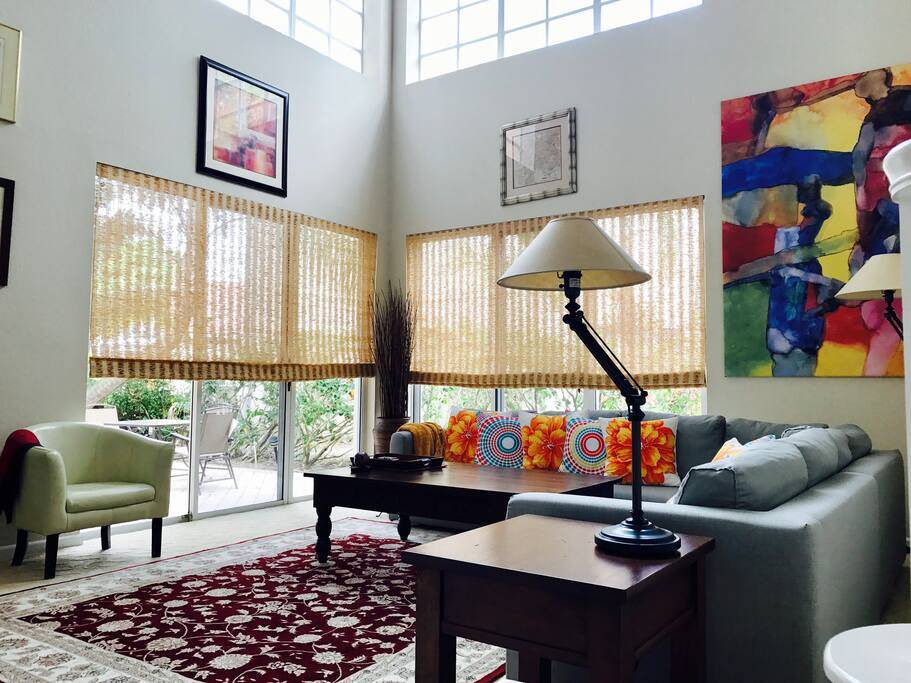 Photo of Livingroom in Hunt Club