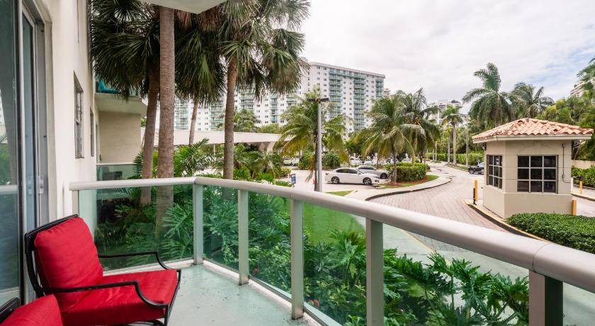 Photo of Others in Sunny Isles Beach