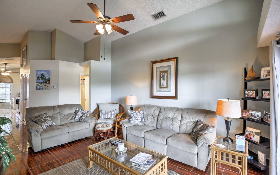 Photo of Livingroom in Providence Lakes