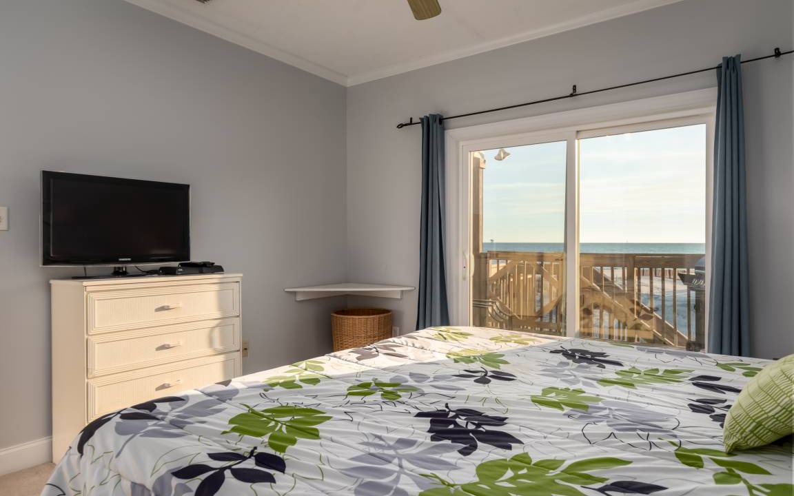 Photo of Bedroom in Dauphin Island