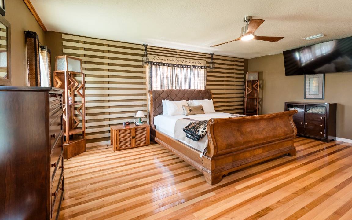 Photo of Bedroom in Interchange Square