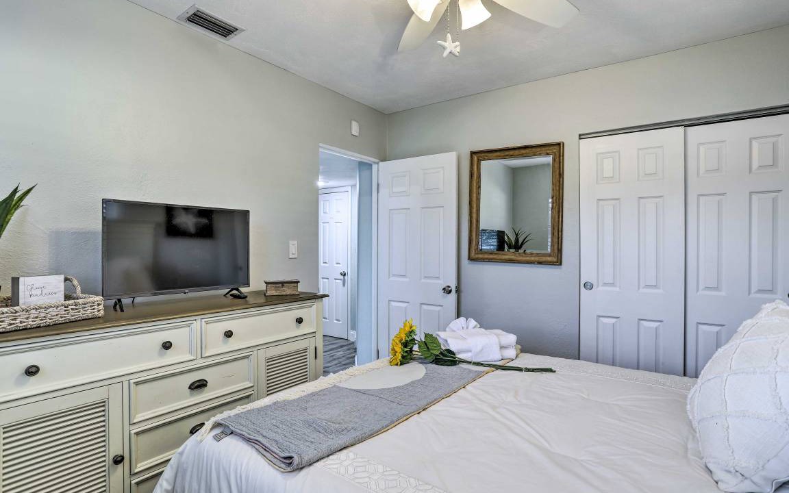 Photo of Bedroom in South Pinellas Community Council