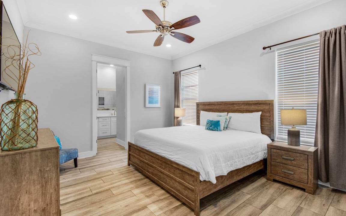Photo of Bedroom in Emerald Waters Village