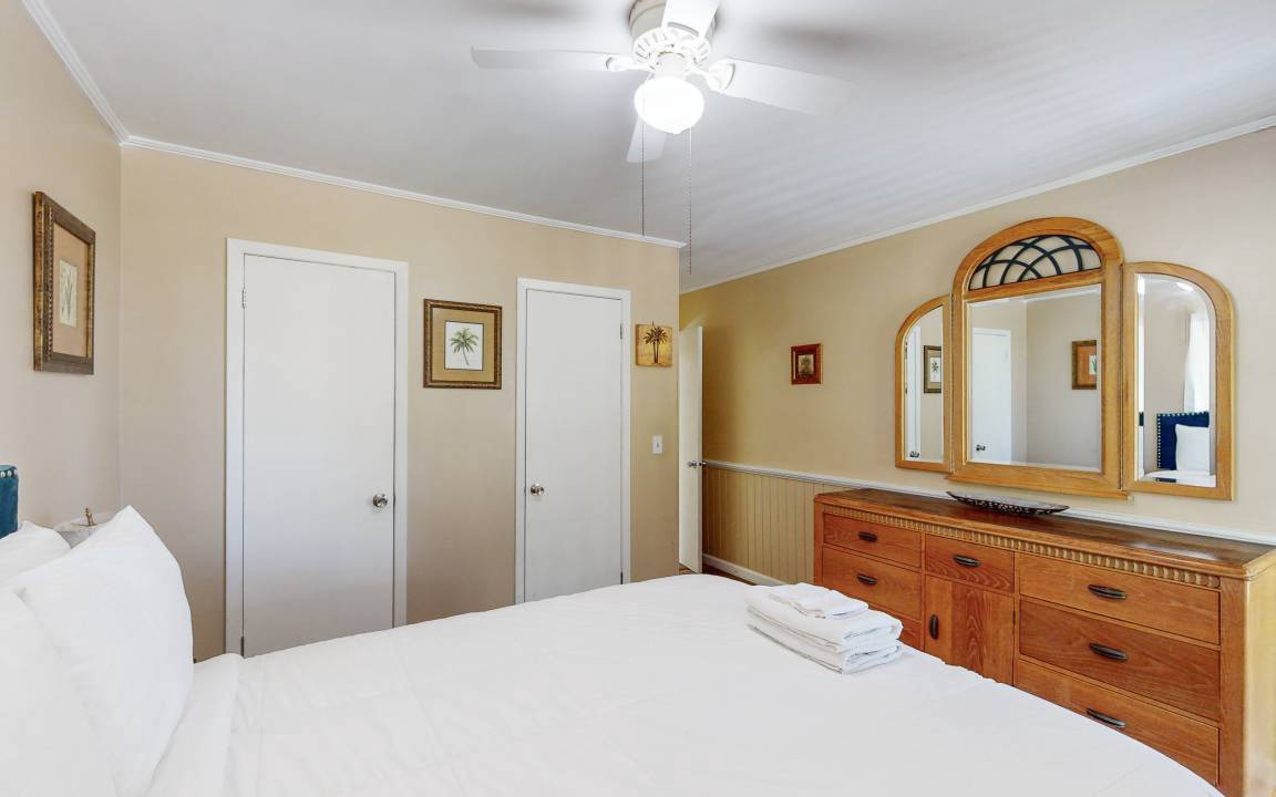 Photo of Bedroom in Eastpoint
