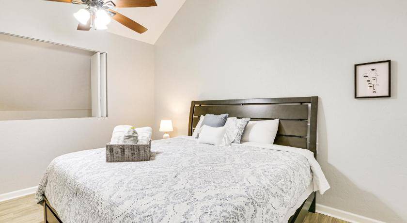 Photo of Bedroom in Tallahassee
