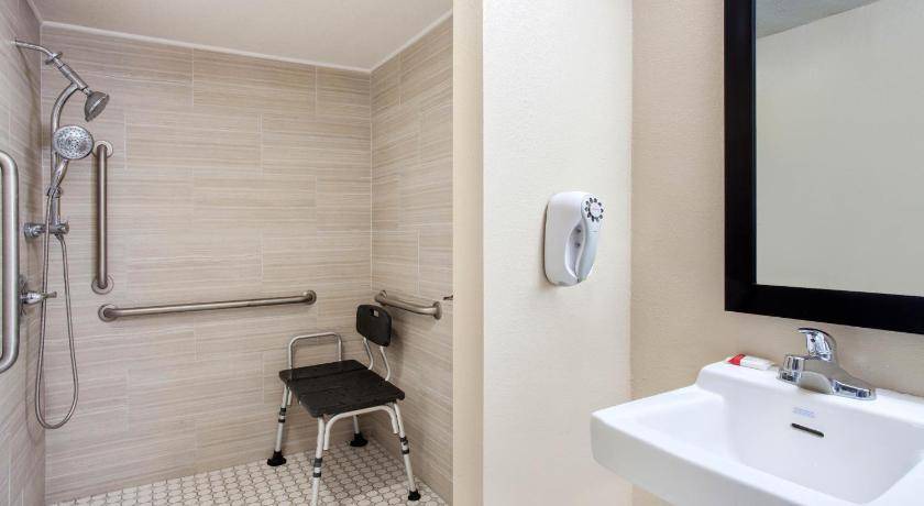 Photo of Bathroom in Lake City