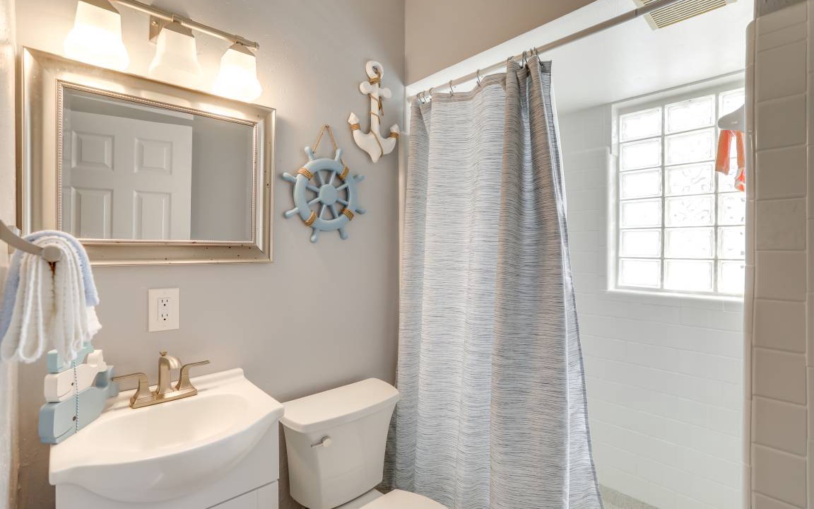 Photo of Bathroom in Pinellas Park