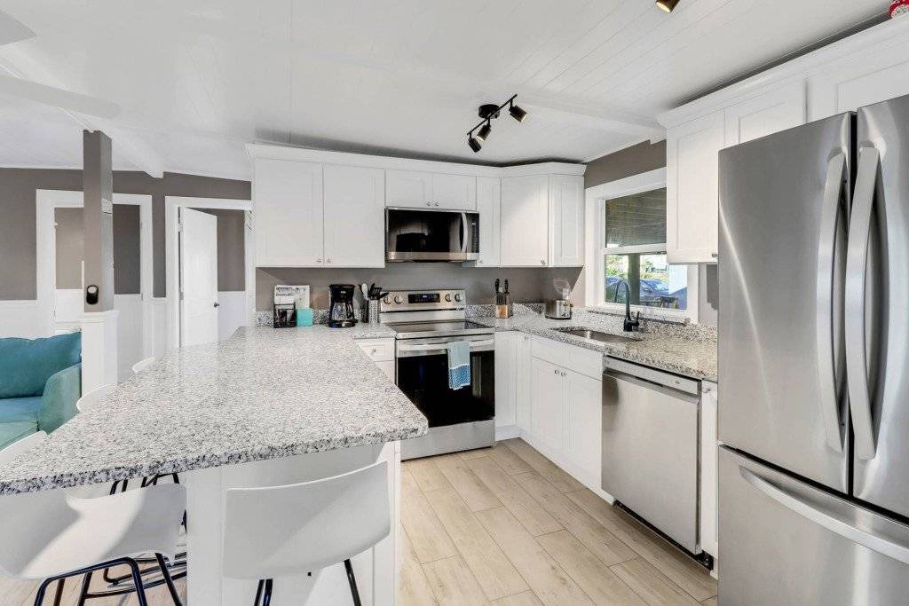 Photo of Kitchen in Mid Island