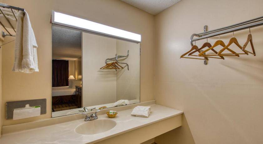 Photo of Bathroom in Lake City