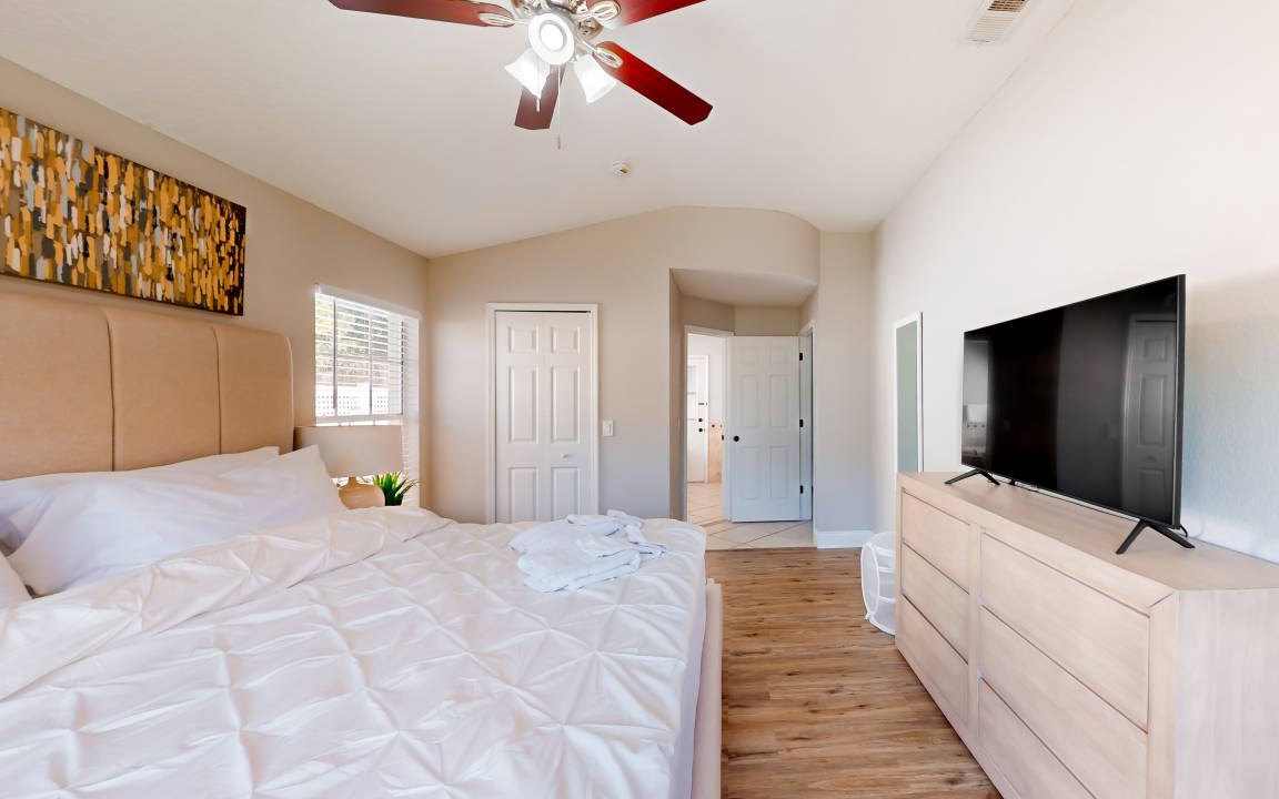 Photo of Bedroom in Sunridge Woods