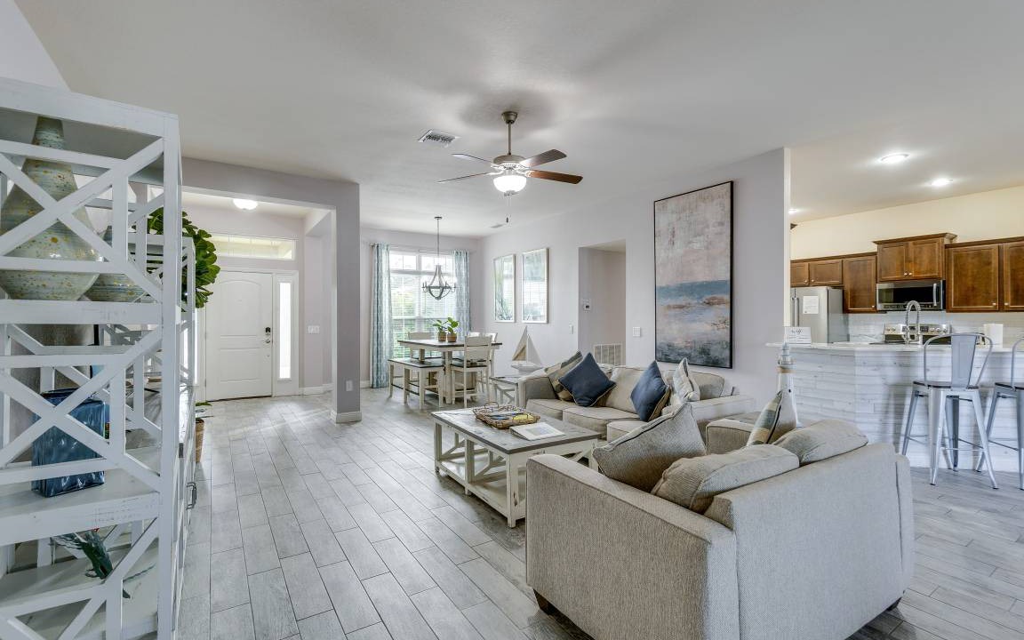 Photo of Livingroom in South Gulf Cove