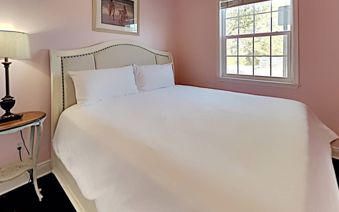 Photo of Bedroom in Santa Rosa Beach