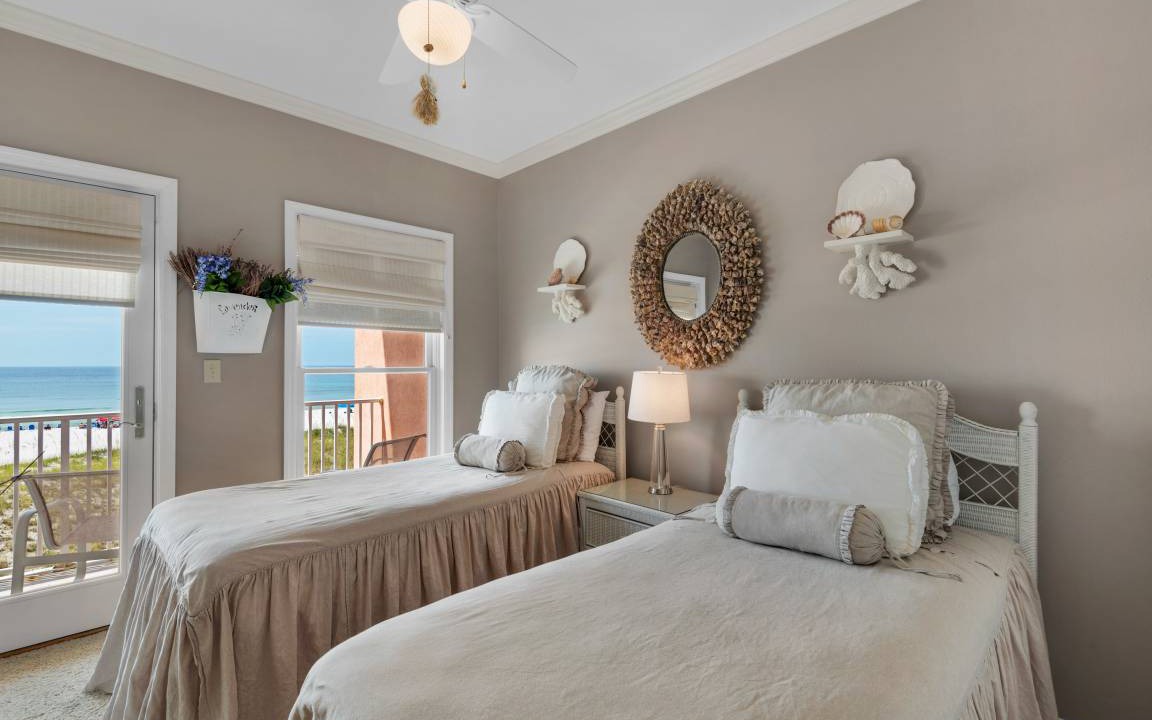 Photo of Bedroom in Navarre Beach