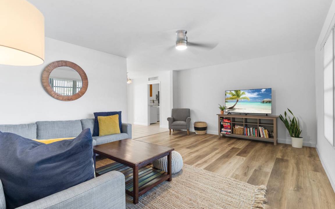 Photo of Livingroom in Hunt Club
