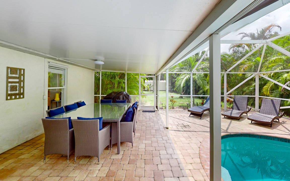 Photo of Patio Balcony in Lakewood Park