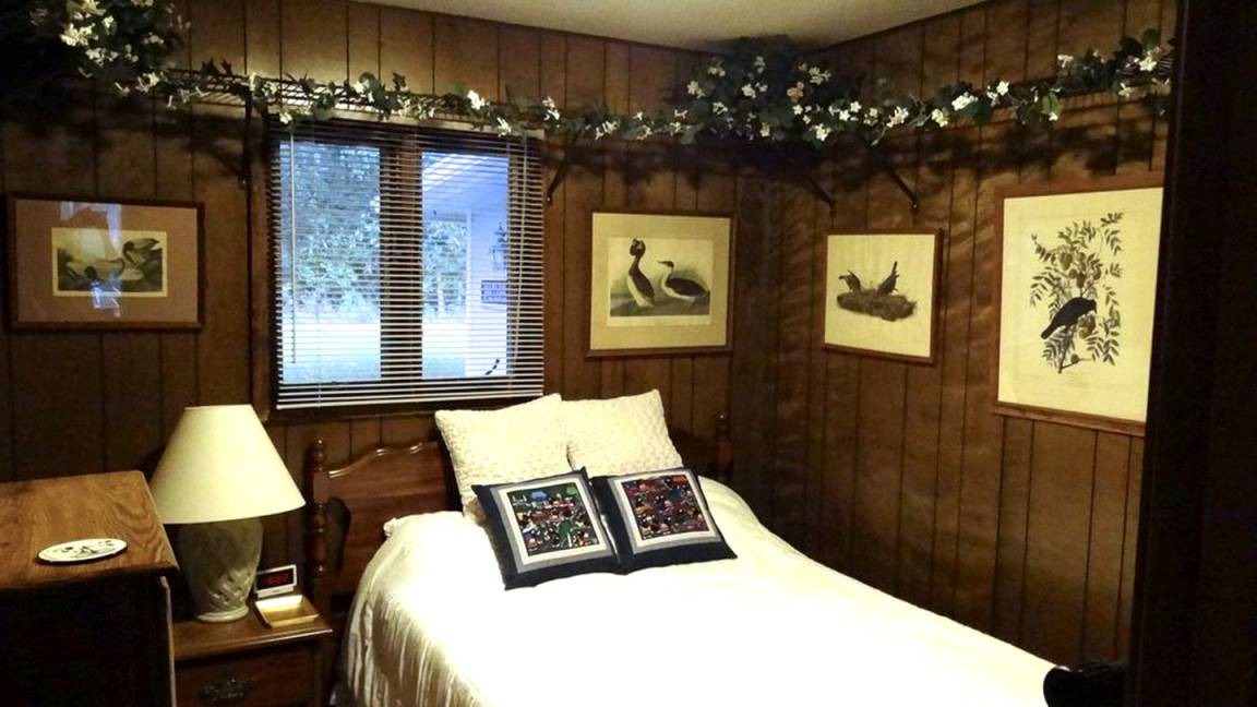 Photo of Bedroom in Lamont
