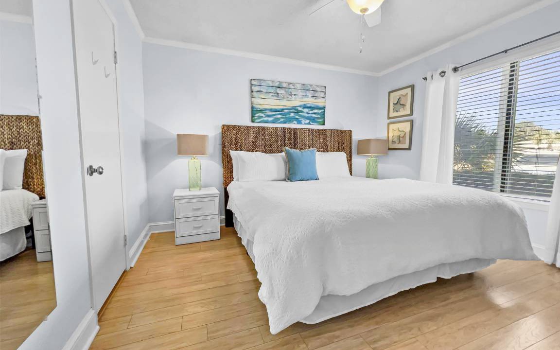 Photo of Bedroom in Laguna Beach
