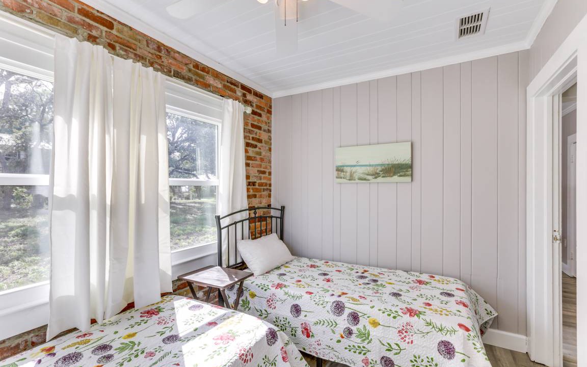 Photo of Bedroom in Panacea