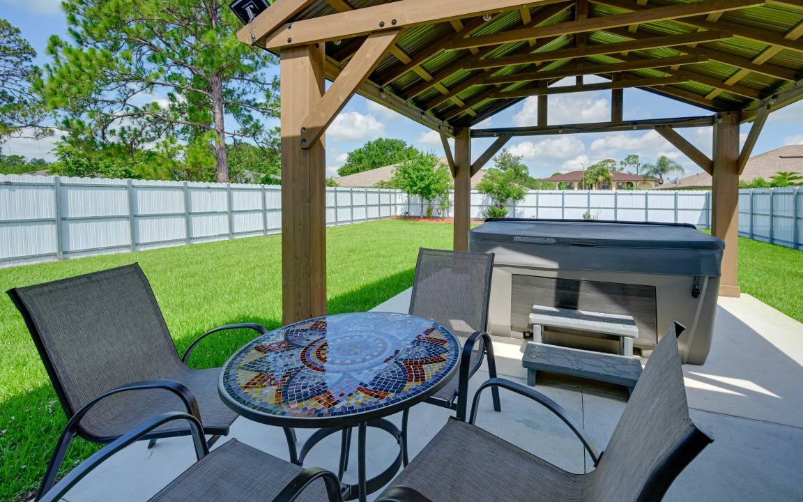 Photo of Patio Balcony in Sun 'N Lake