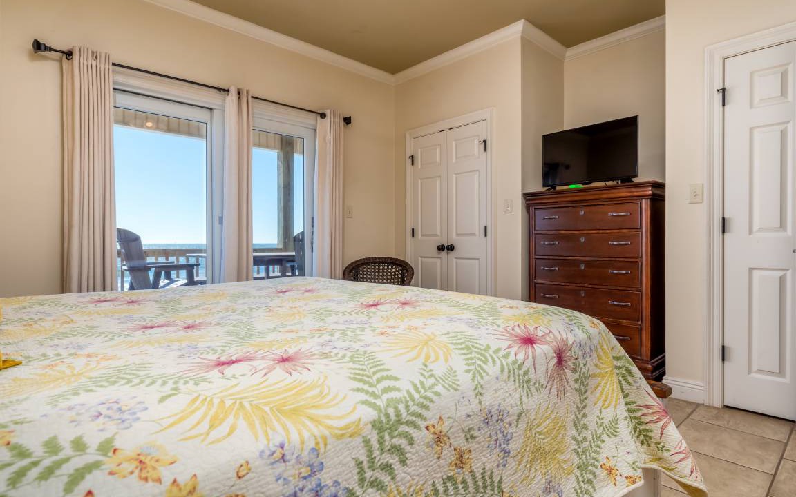 Photo of Bedroom in Dauphin Island