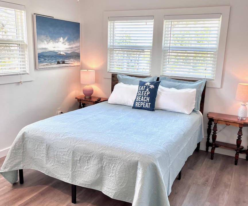 Photo of Bedroom in Mid Island