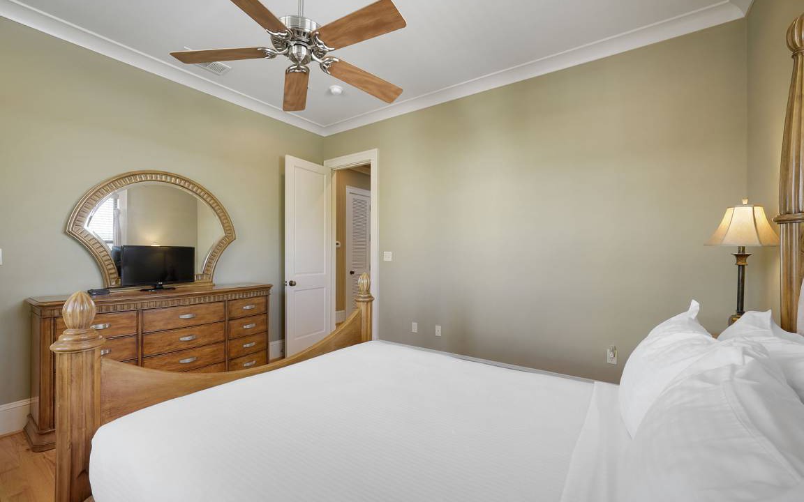 Photo of Bedroom in Emerald Waters Village