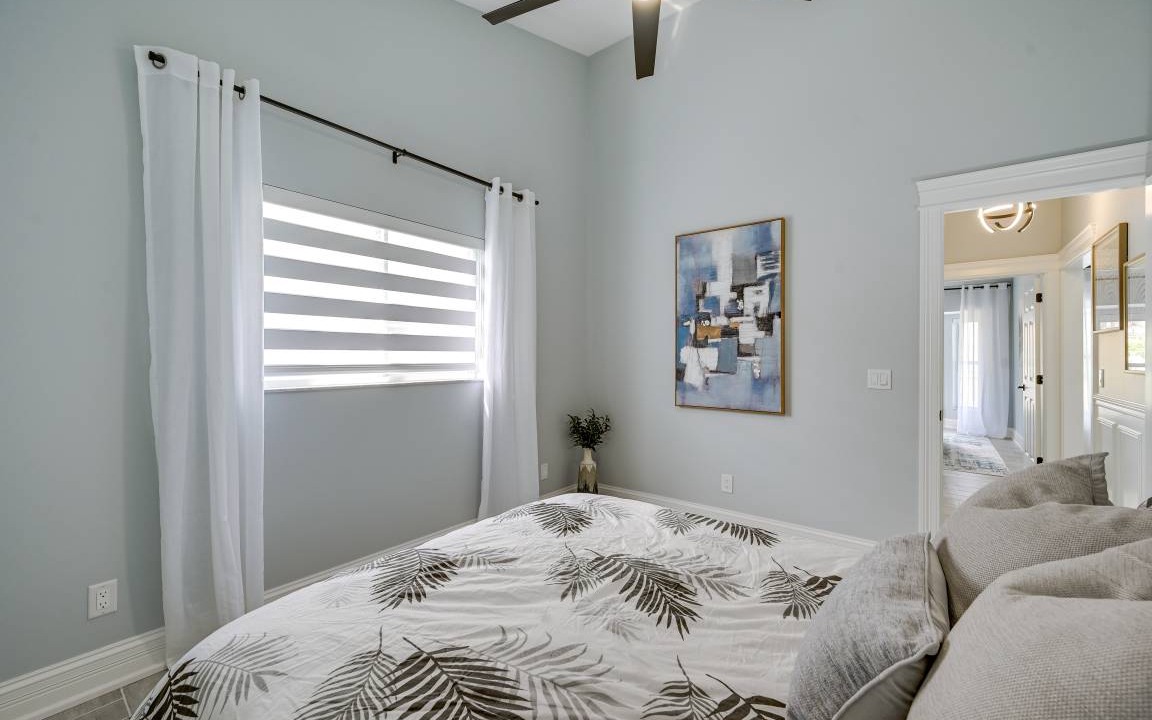 Photo of Bedroom in Crown Pointe