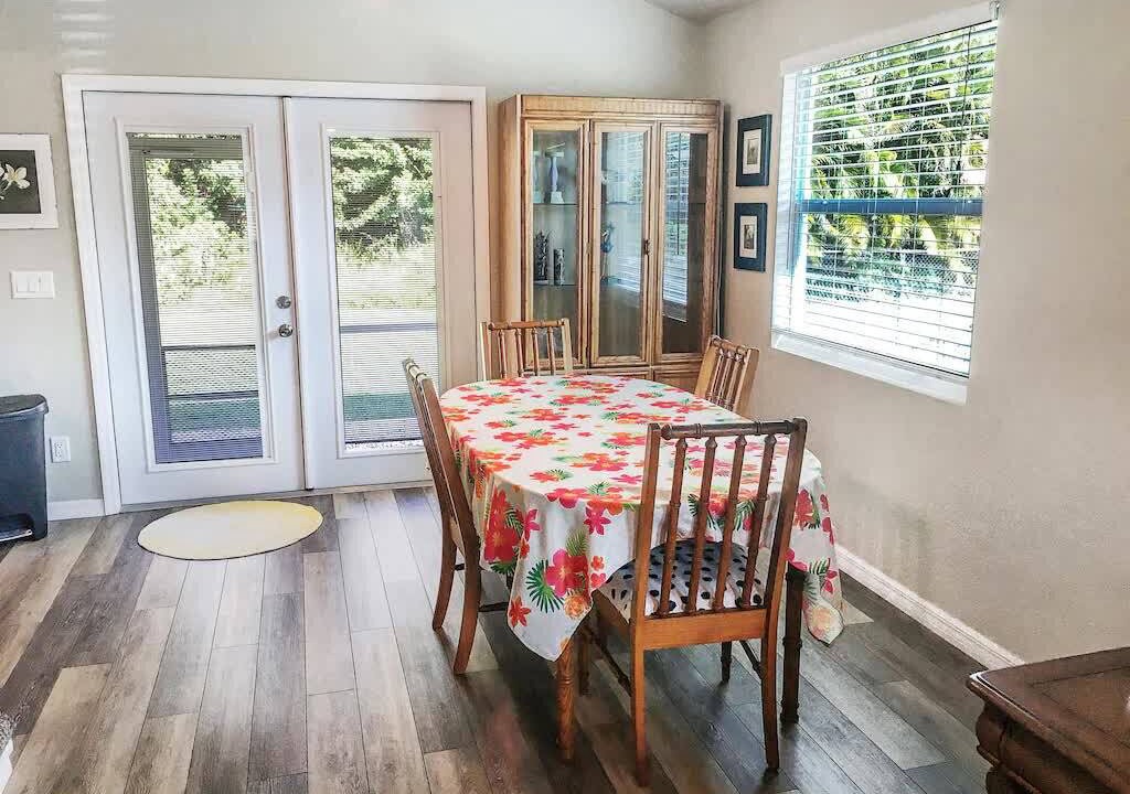 Photo of Livingroom in Pine Island Center
