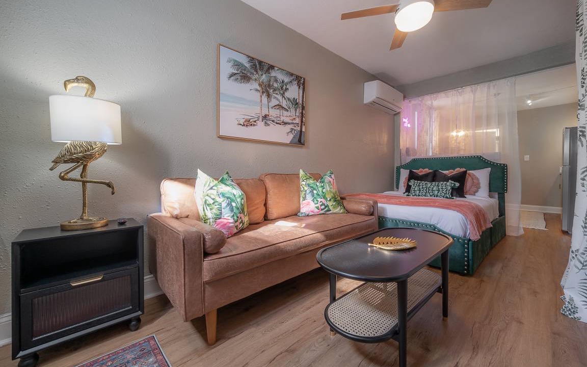 Photo of Livingroom in Tampa