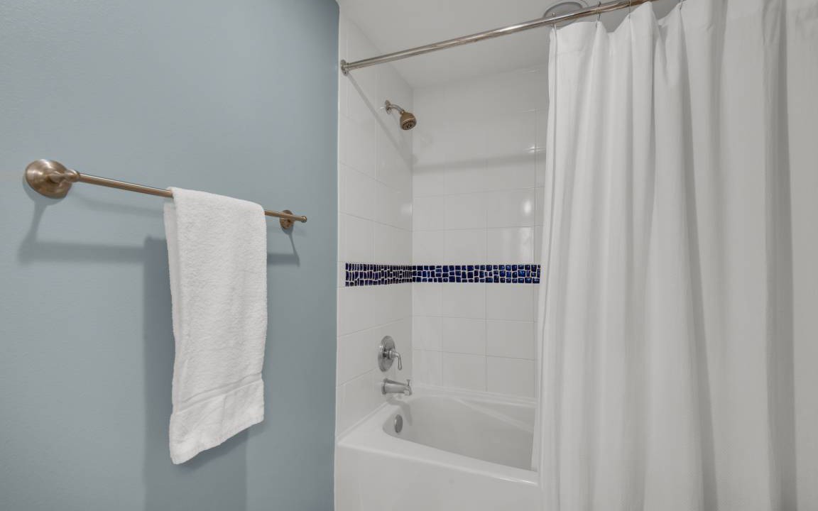 Photo of Bathroom in Baytowne Wharf
