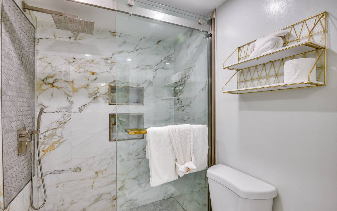 Photo of Bathroom in Bostwick Park